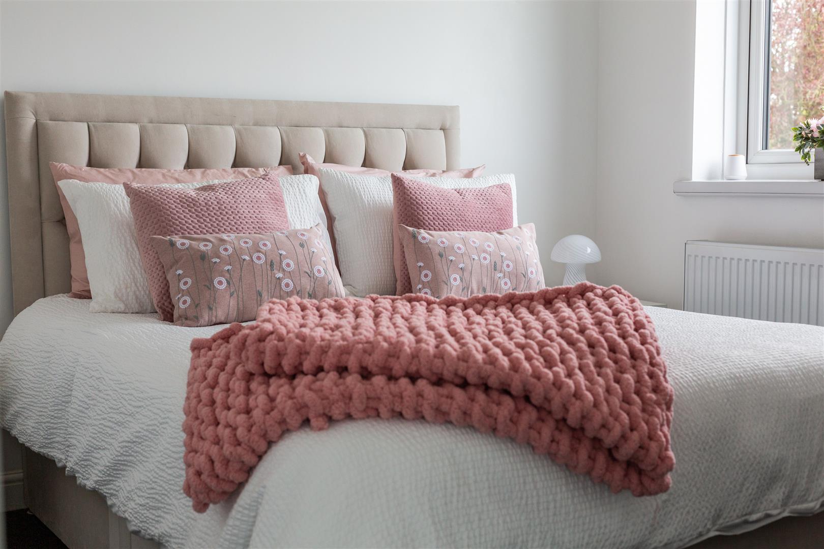 Bryn Road, Loughor, Swansea, SA4 6PR